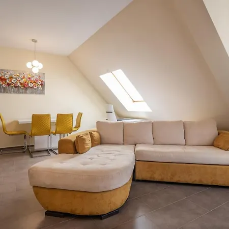 Apartment Stylish With A Big Terrace Next To The Park *
