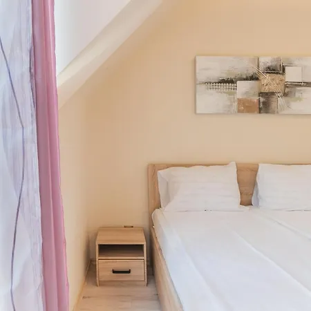 Stylish With A Big Terrace Next To The Park *