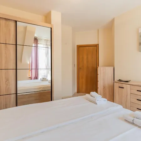 Lejlighed Stylish With A Big Terrace Next To The Park