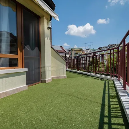 Stylish With A Big Terrace Next To The Park Lejlighed Sofia